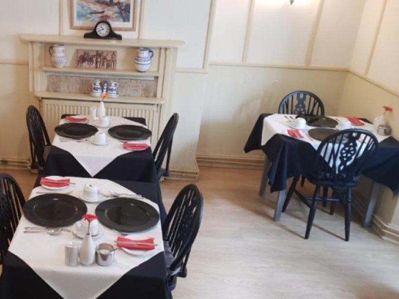 Cromwell House Hotel Eastbourne Bagian luar foto