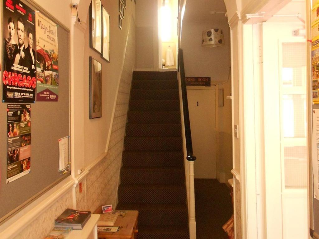 Cromwell House Hotel Eastbourne Bagian luar foto