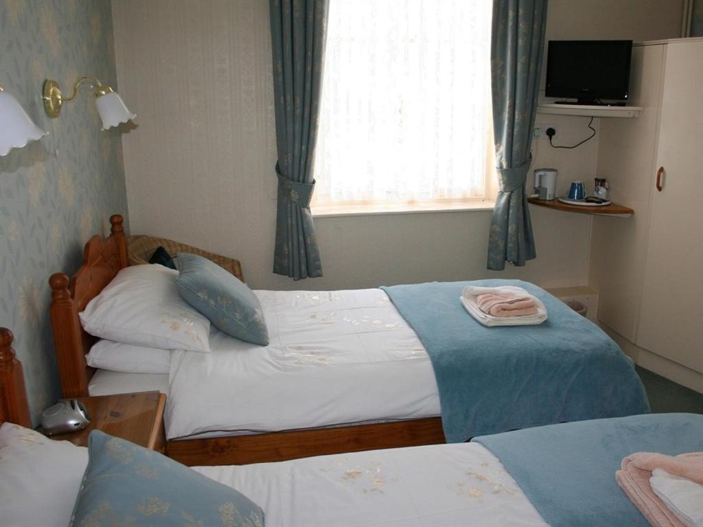 Cromwell House Hotel Eastbourne Bagian luar foto